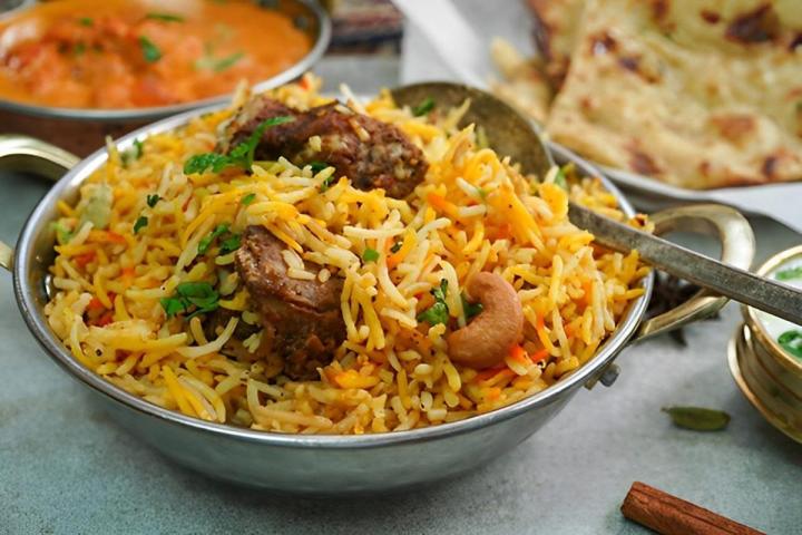 Venez apprécier des plats halal et sénégalais dans notre établissement.